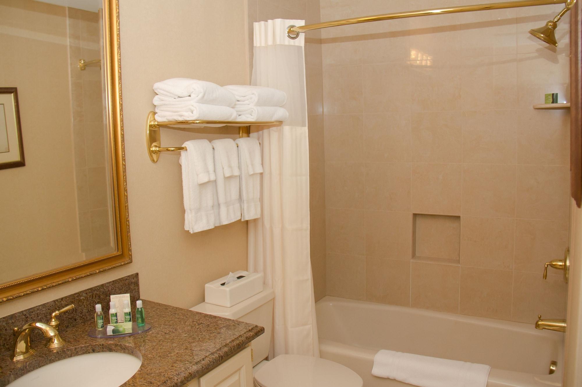 Bell Tower Hotel Ann Arbor Bagian luar foto