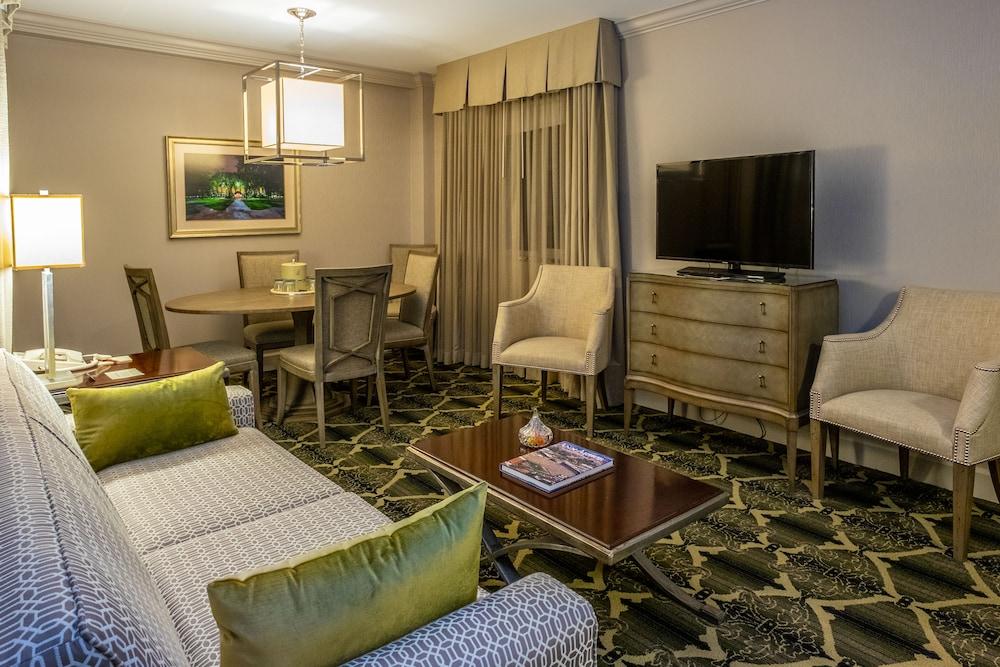 Bell Tower Hotel Ann Arbor Bagian luar foto