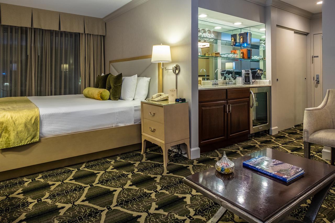 Bell Tower Hotel Ann Arbor Bagian luar foto