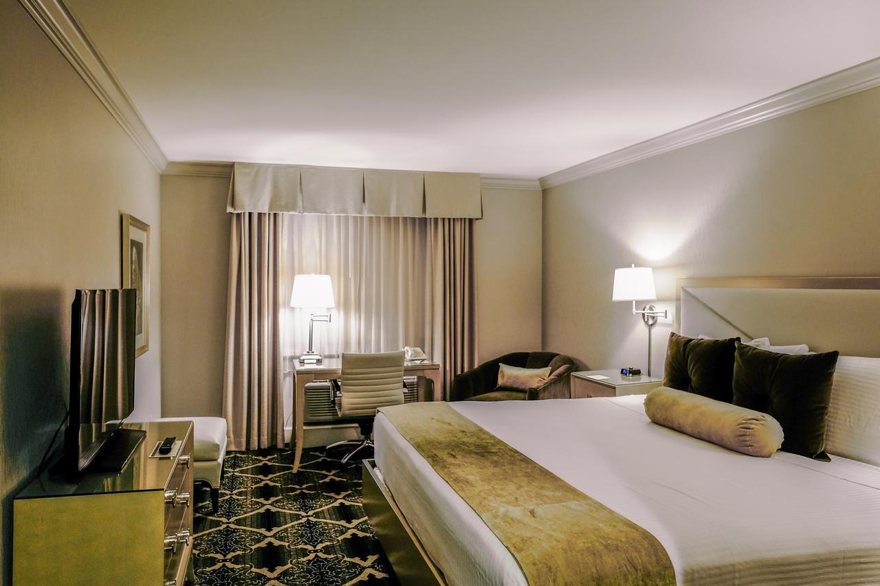 Bell Tower Hotel Ann Arbor Bagian luar foto
